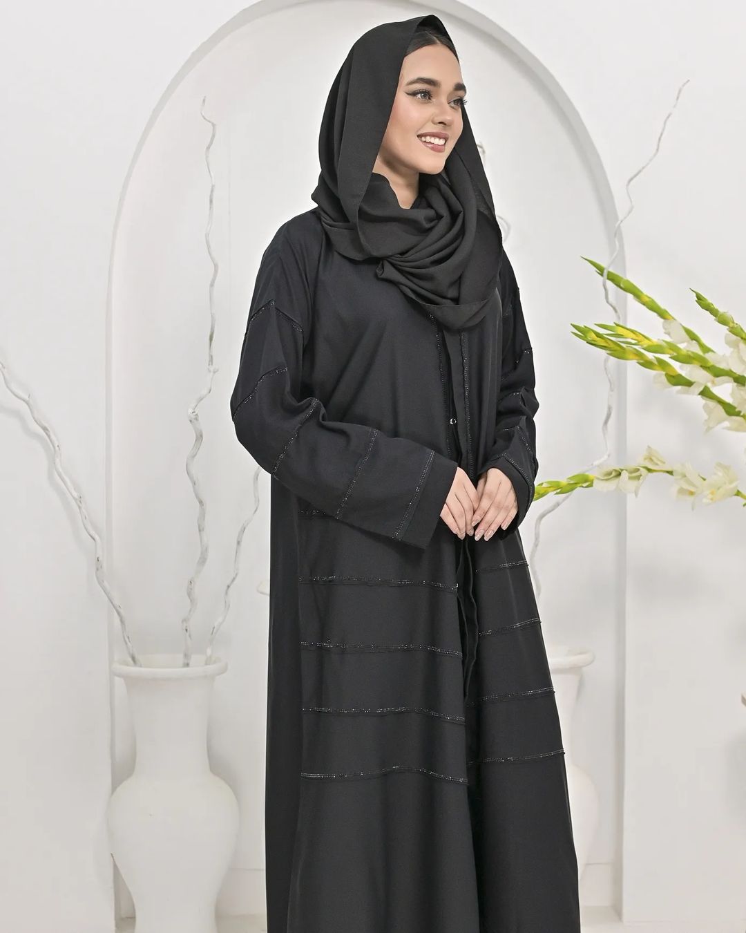 Black Pearls Abaya