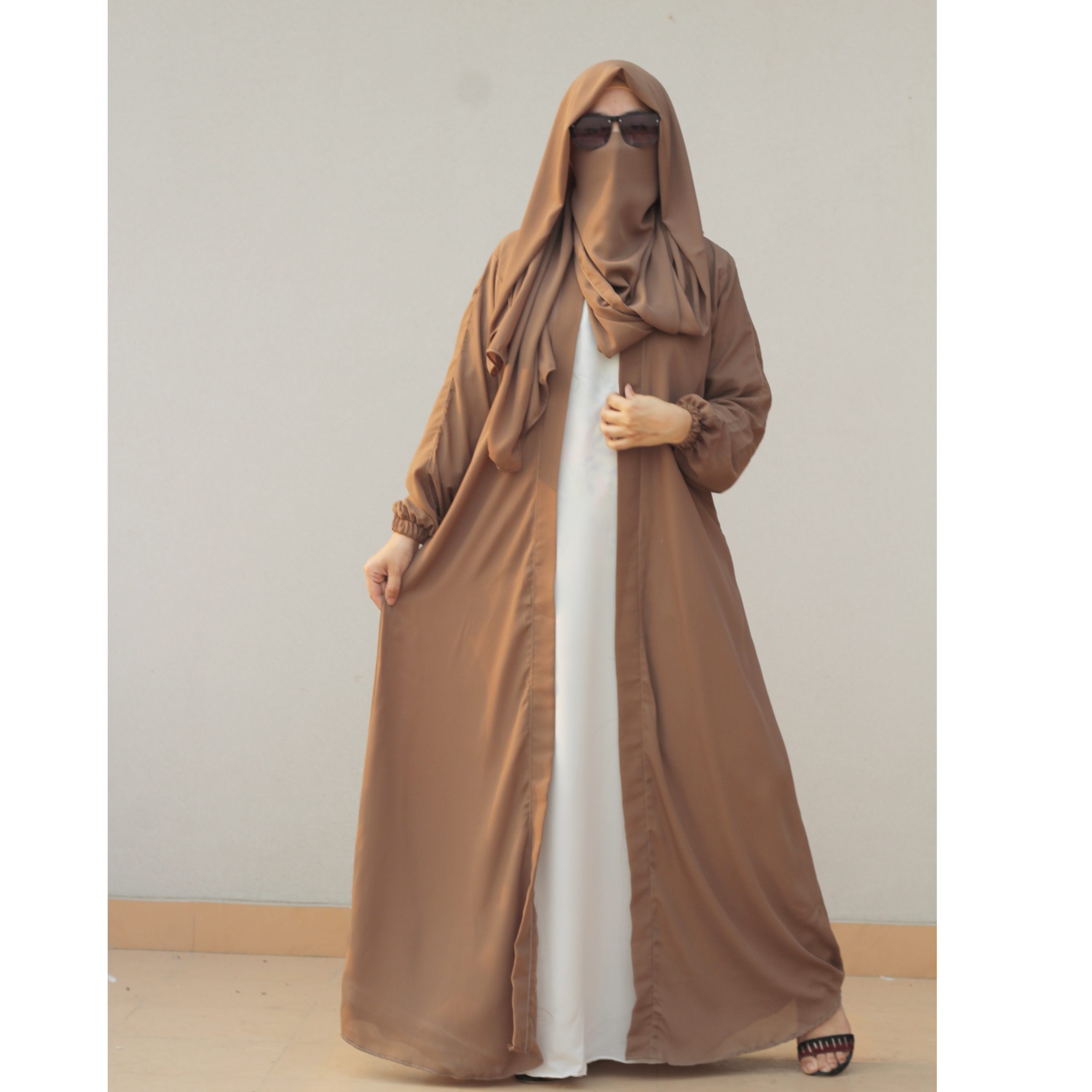 Laila Abaya (Mud Brown)