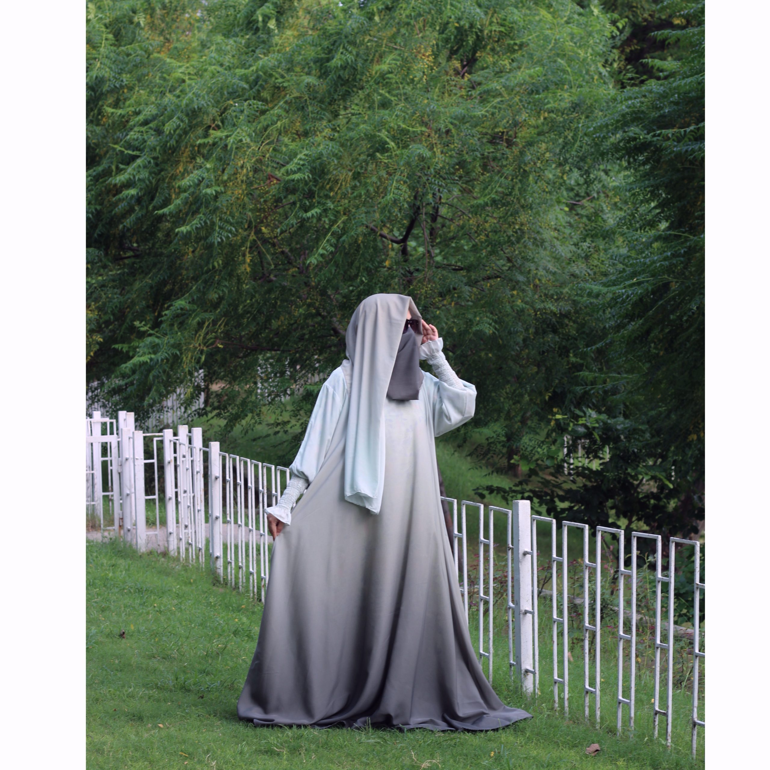 Tie and Die (Grey)
